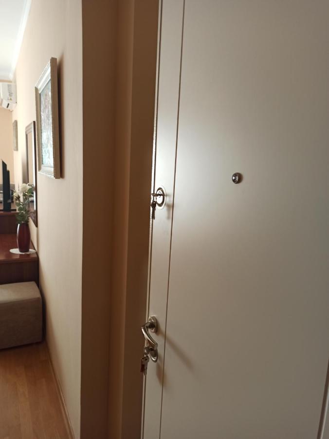 Home Sweet Rental Тирана Екстериор снимка