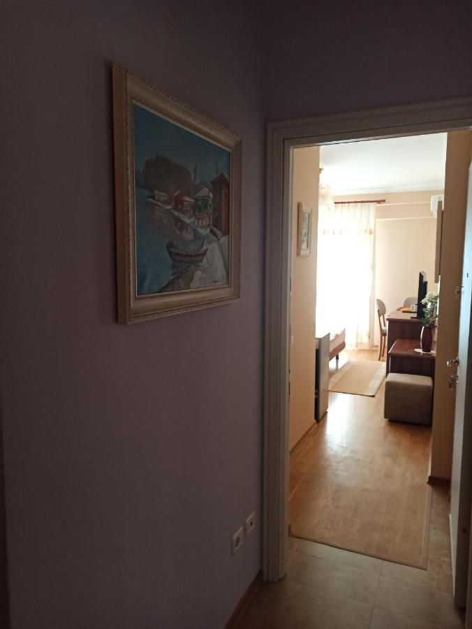 Home Sweet Rental Тирана Екстериор снимка