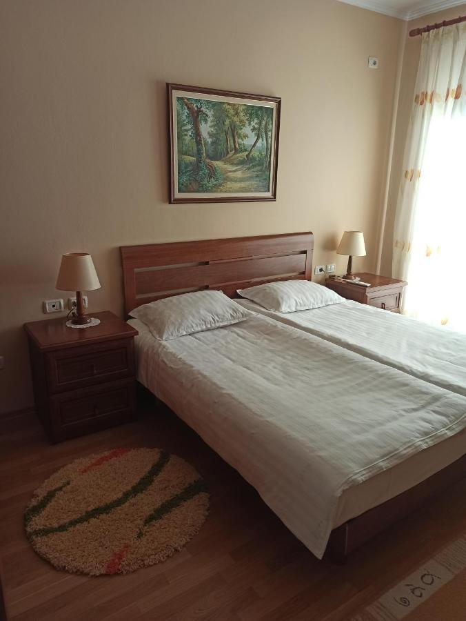 Home Sweet Rental Тирана Екстериор снимка