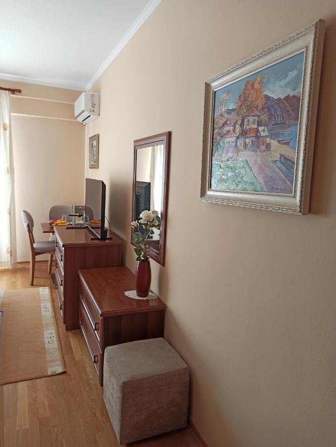 Home Sweet Rental Тирана Екстериор снимка