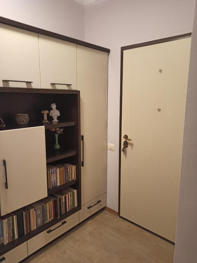 Home Sweet Rental Тирана Екстериор снимка