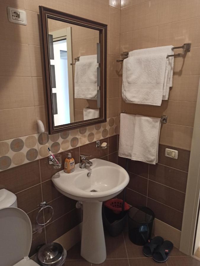 Home Sweet Rental Тирана Екстериор снимка