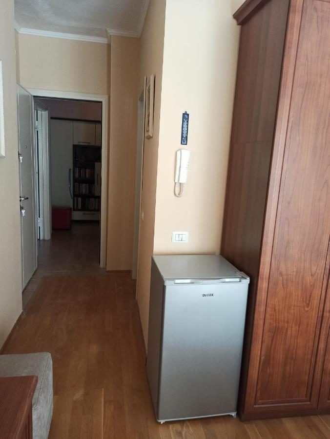 Home Sweet Rental Тирана Екстериор снимка