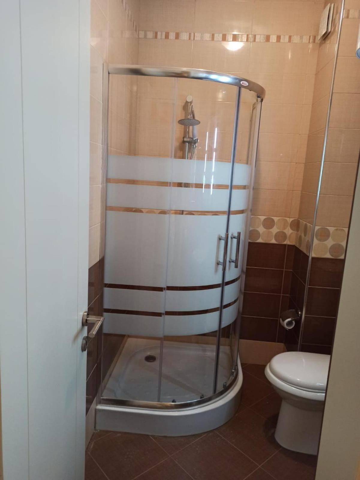 Home Sweet Rental Тирана Екстериор снимка